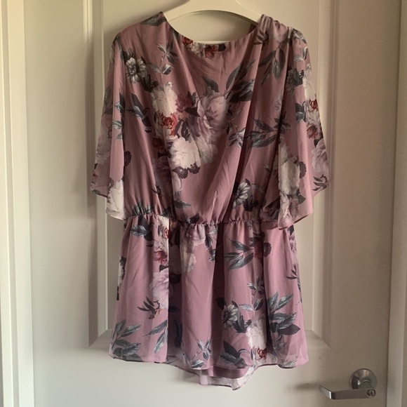 City Chic NEW Blouse Floral Short Sleeve V-neck Rosewood XXL Career Casual - Picture 11 of 12